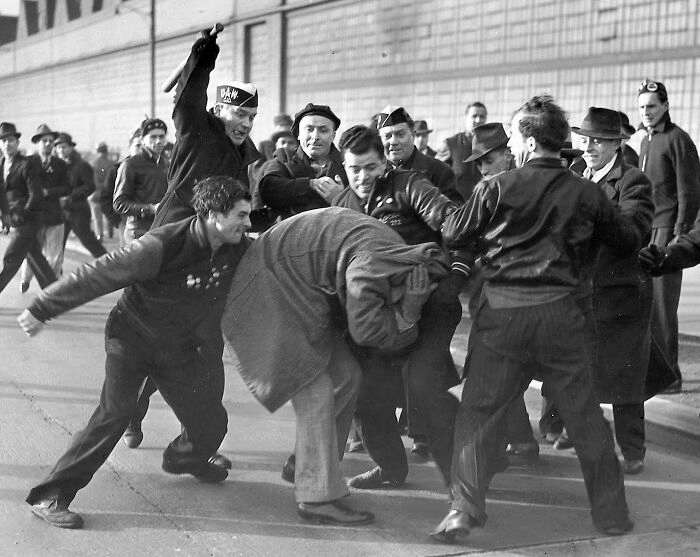 30 выдающихся фотографий, получивших Пулитцеровскую премию. Они шокируют до сих пор