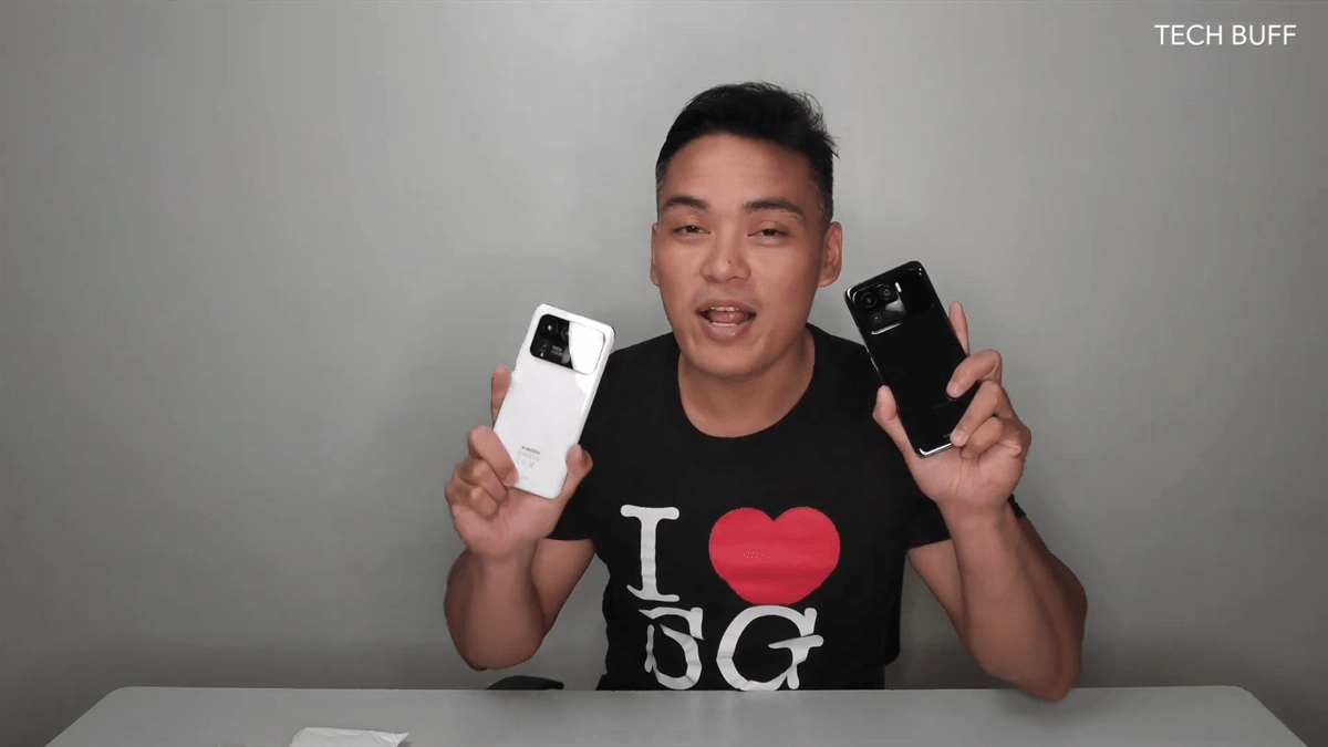 Xiaomi Mi 11 Ultra слит целиком. Его дизайн уникален для флагманов