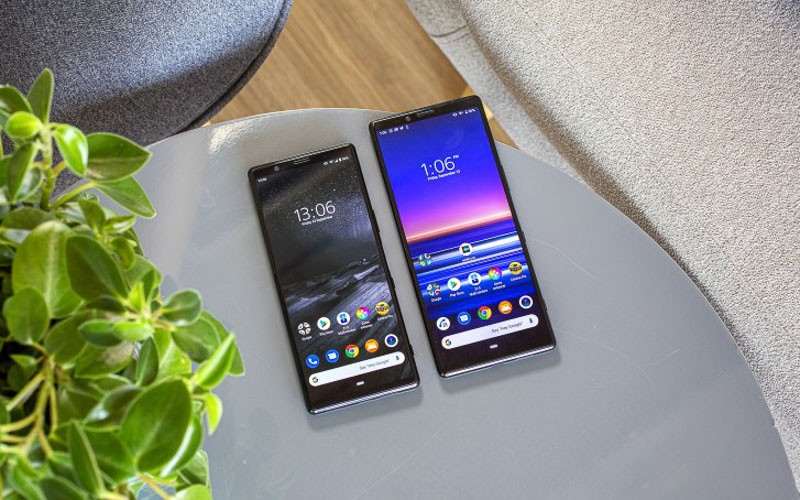 Sony избавляется от флагманов Xperia. Стоит брать прошлогодние модели по скидке?