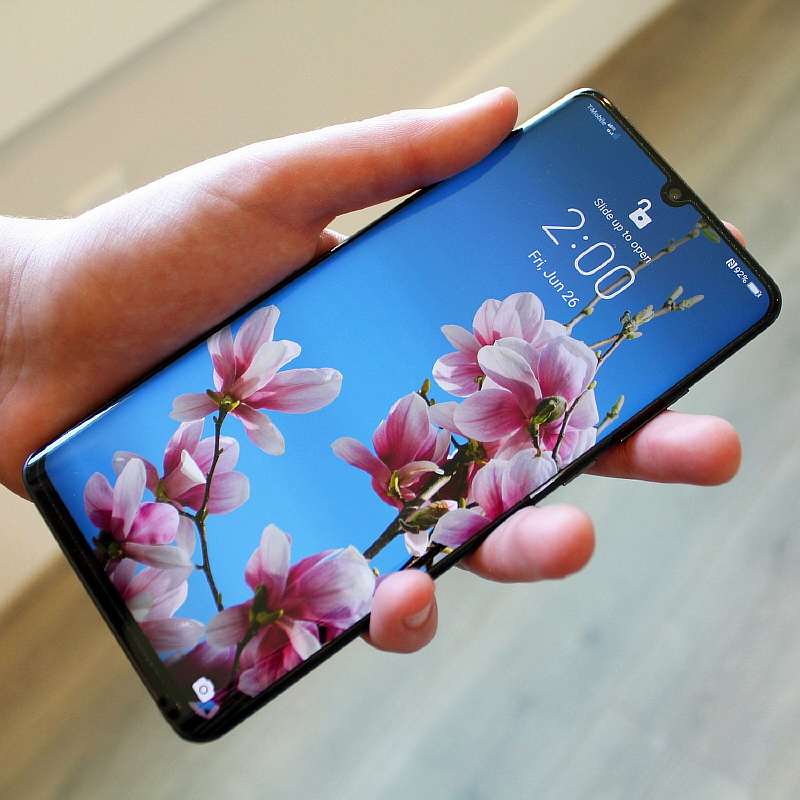 Флагман Huawei P30 Pro распродают с максимальной скидкой. Это шикарный камерофон, надо брать!