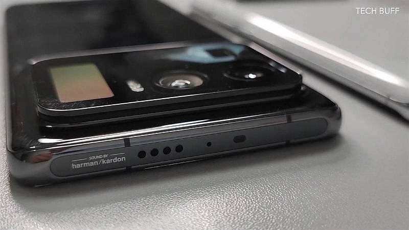 Xiaomi Mi 11 Ultra слит целиком. Его дизайн уникален для флагманов