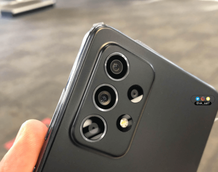 Зацените Samsung Galaxy A52. Он выглядит как флагман и впечатляет характеристиками