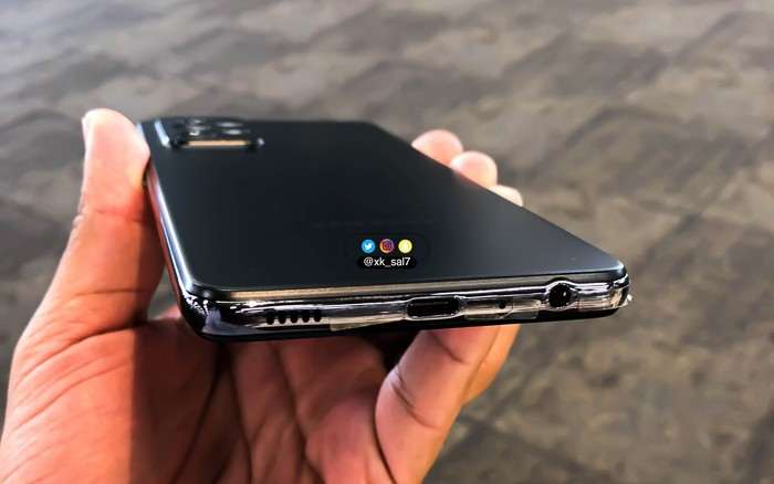Зацените Samsung Galaxy A52. Он выглядит как флагман и впечатляет характеристиками