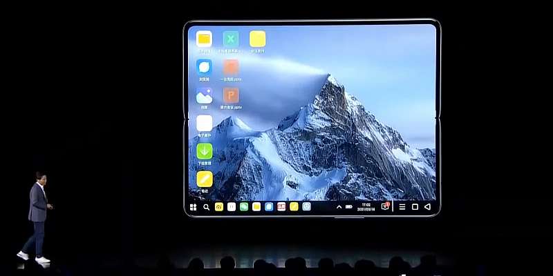Знакомство с Xiaomi MIX Fold. Самый инновационный и дорогой смартфон бренда