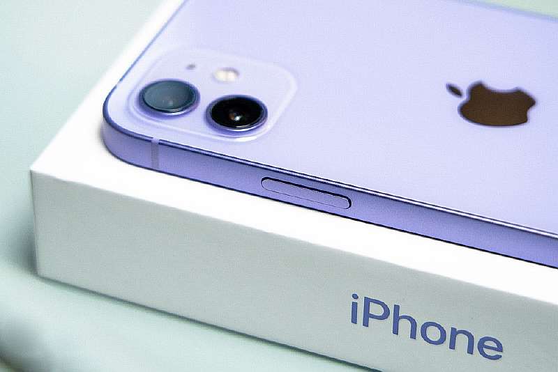Новый iPhone 12 уже завезли в Россию. Его категорически нельзя брать
