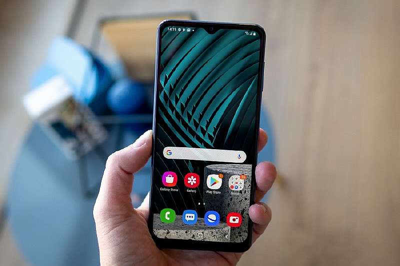 Почему Samsung Galaxy A12 – новый король бюджетных смартфонов