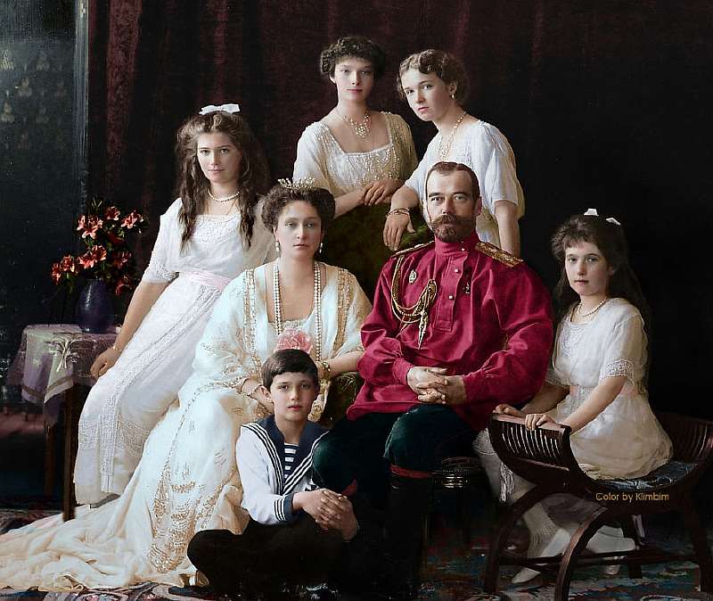 История оживает в цвете! Посмотрите, какие чудеса творит со старинными фотографиями мастерица из России