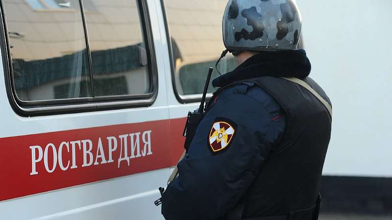 Сбербанк натравил Росгвардию на клиента, который хотел обменять мелочь. Как так получилось?