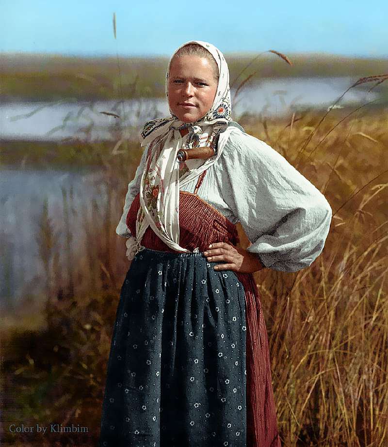 История оживает в цвете! Посмотрите, какие чудеса творит со старинными фотографиями мастерица из России