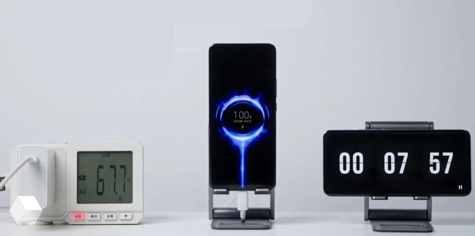 Китайцы удивили! Новый Xiaomi полностью заряжается за феноменальные 8 минут