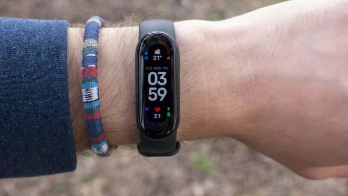 На Xiaomi Mi Band 6 прилетел крутой апдейт. Китайцы добавляют действительно важные функции