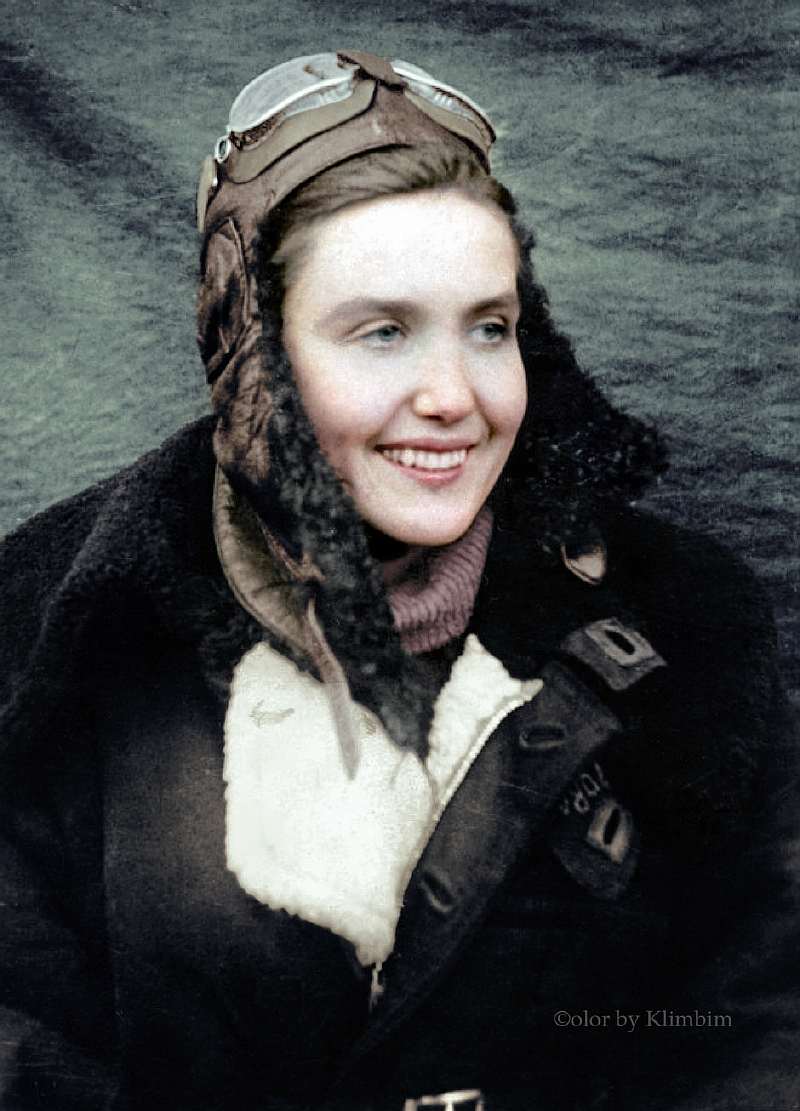 История оживает в цвете! Посмотрите, какие чудеса творит со старинными фотографиями мастерица из России
