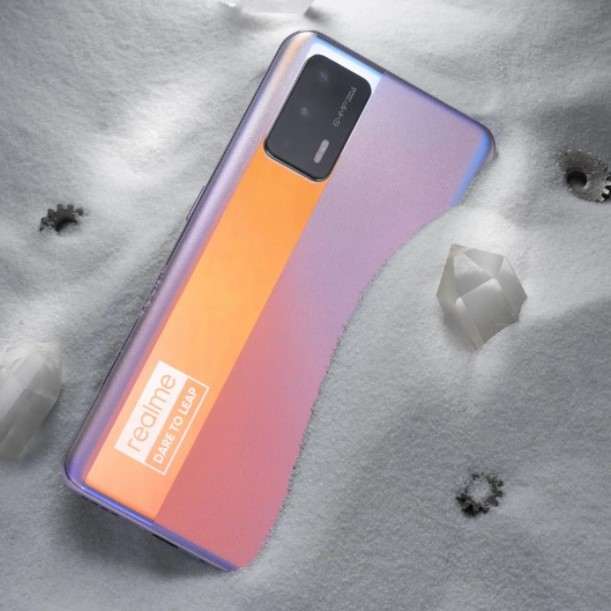 Мощнейший Realme отдают за смешные деньги. Забираем флагман по цене бюджетника