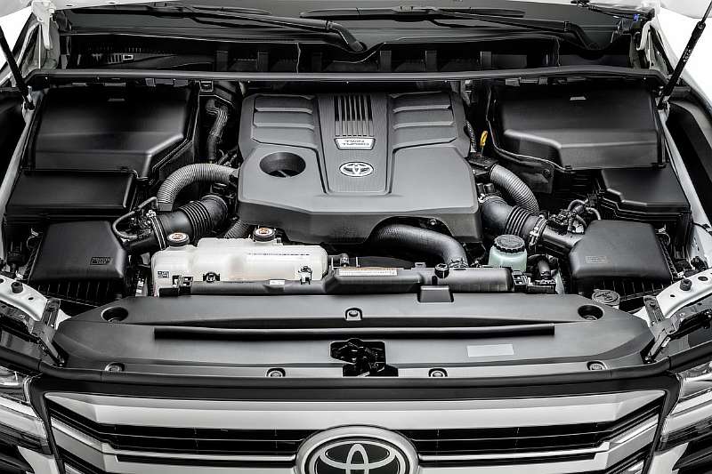Toyota представила новый Land Cruiser 300. Фото и видео легендарного внедорожника