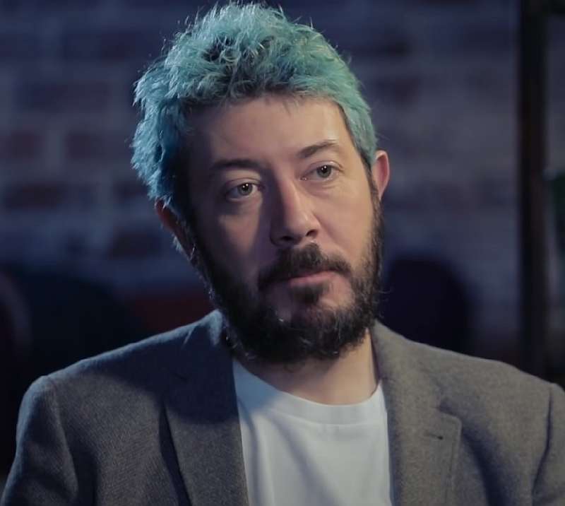 Артемий Лебедев создал светофоры нового поколения. Их поставят по всей России