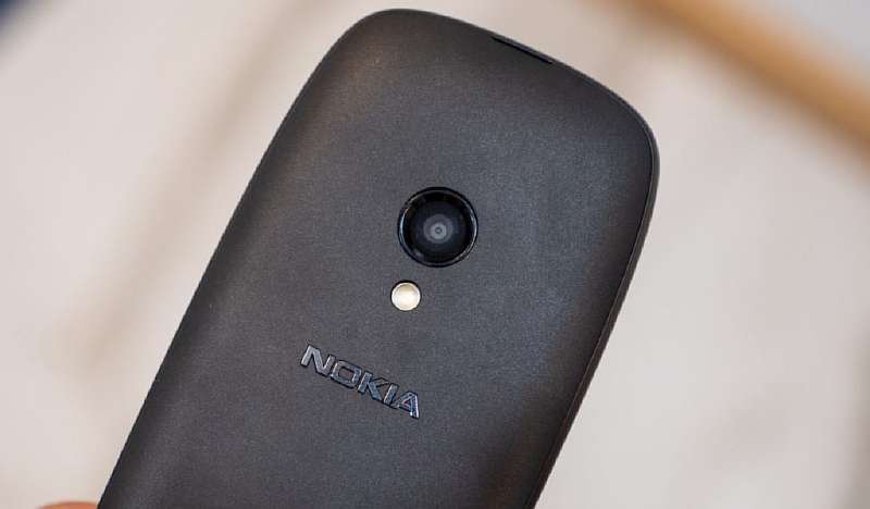 Nokia выпустила кнопочный телефон для пожилых людей. Это клон легендарной модели из нулевых