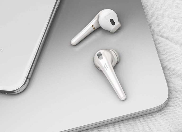 TWS-наушники 1More отдают по самой низкой цене. Они дешевле и лучше AirPods