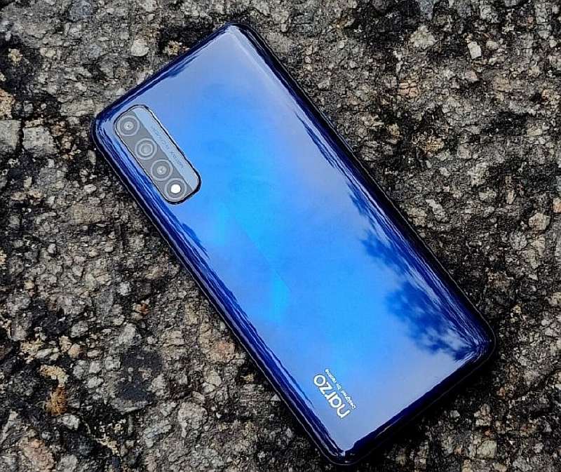Новый хит Realme приехал в Россию. И сразу – мощнейшая скидка