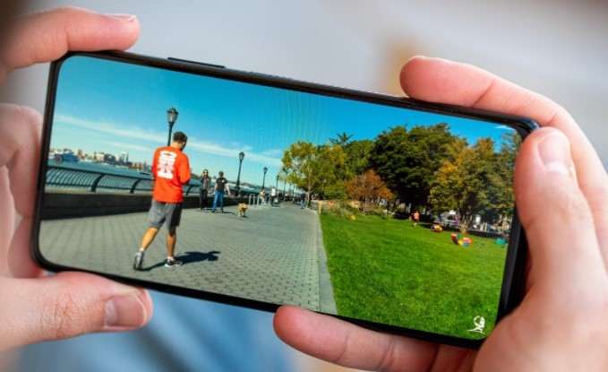 Лучший бюджетник Xiaomi сливают с огромной скидкой. AMOLED 120 Гц, NFC, 108 МП, стереозвук и быстрейшая зарядка за 17 тысяч!