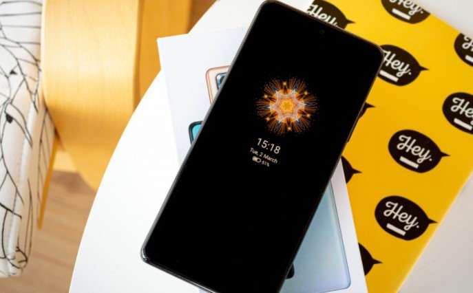 Лучший бюджетник Xiaomi сливают с огромной скидкой. AMOLED 120 Гц, NFC, 108 МП, стереозвук и быстрейшая зарядка за 17 тысяч!