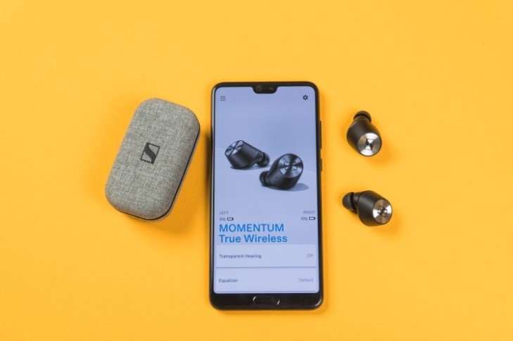 DNS распродает TWS-наушники Sennheiser. Модель с крутым звуком стоит рекордно дешево