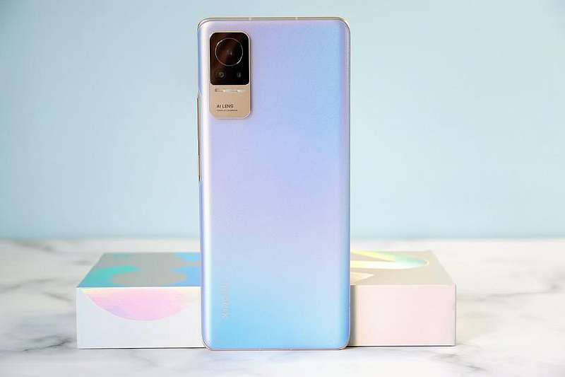 Самый красивый смартфон Xiaomi. Посмотрите, какую конфетку готовят китайцы