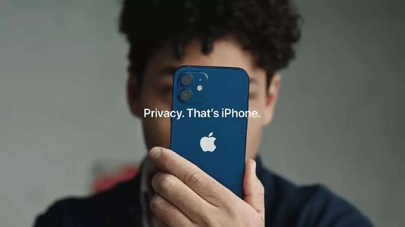 Apple передумала сканировать фото владельцев iPhone. Пользователи взбунтовались и это помогло