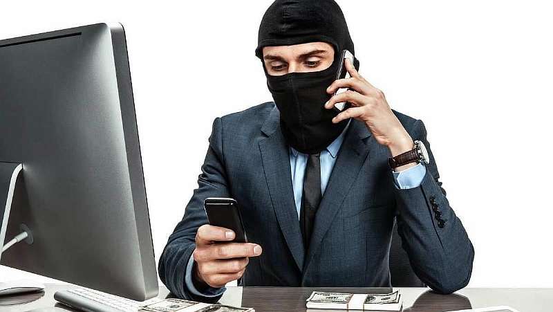 Эти фразы на 100% выдают телефонного мошенника, лучше сразу бросать трубку