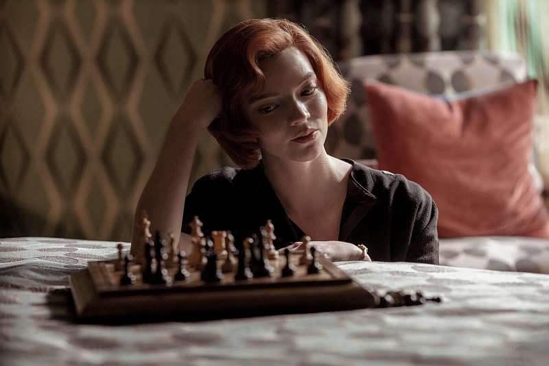 15 крутых сериалов Netflix, которые покорили мир. Их стоит посмотреть каждому