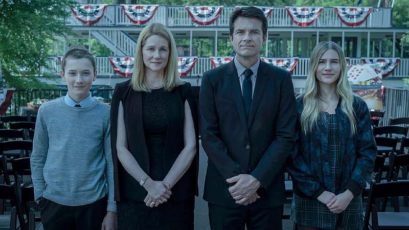 15 крутых сериалов Netflix, которые покорили мир. Их стоит посмотреть каждому