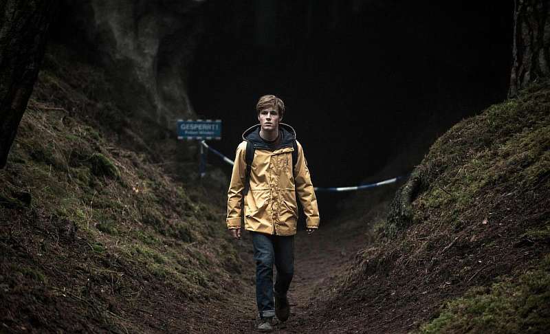 15 крутых сериалов Netflix, которые покорили мир. Их стоит посмотреть каждому