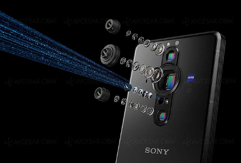 Новый флагман Sony Xperia приехал в Россию. Там потрясающая камера и страшная цена