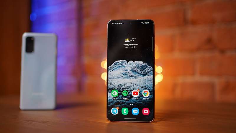 Мегафон избавляется от Samsung Galaxy S21. Флагман распродают по ультранизкой цене