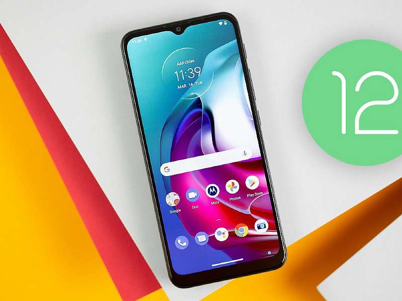 29 смартфонов Motorola получат новый Android 12. Есть официальный список устройств