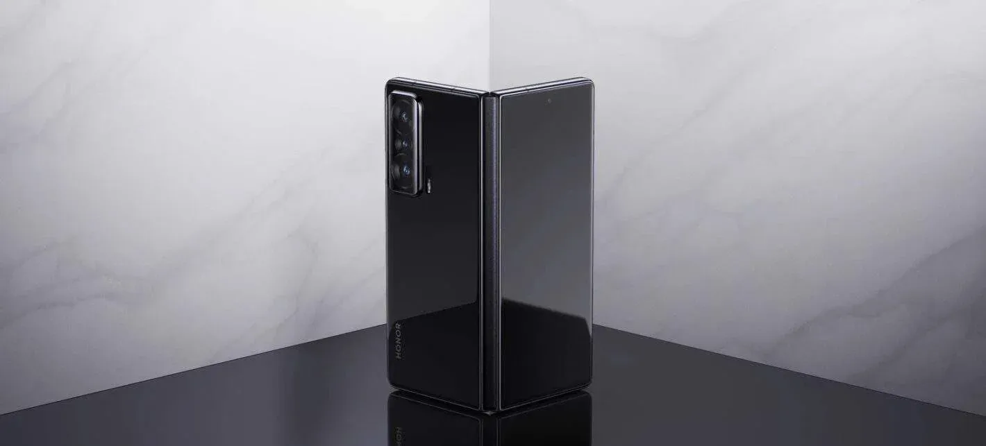 Honor представила складной смартфон Magic V. Характеристики крутые, но цена кусается
