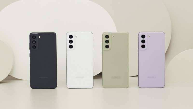 Samsung выпустила в России «народный» флагман Galaxy S21 FE. Цена, характеристики