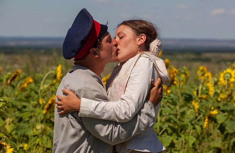 15 лучших сериалов «Первого Канала». Новинки и классика, которую не стыдно смотреть