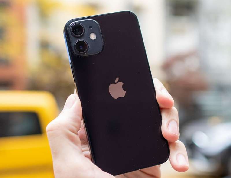iPhone 12 Mini доступен с самой крупной скидкой за все время