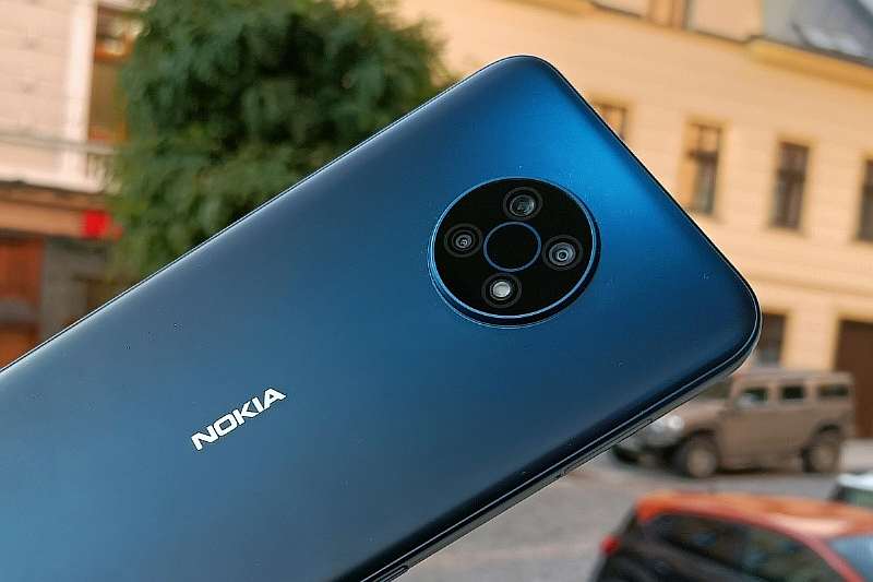 Nokia честно сказала: «флагманских смартфонов больше не будет»