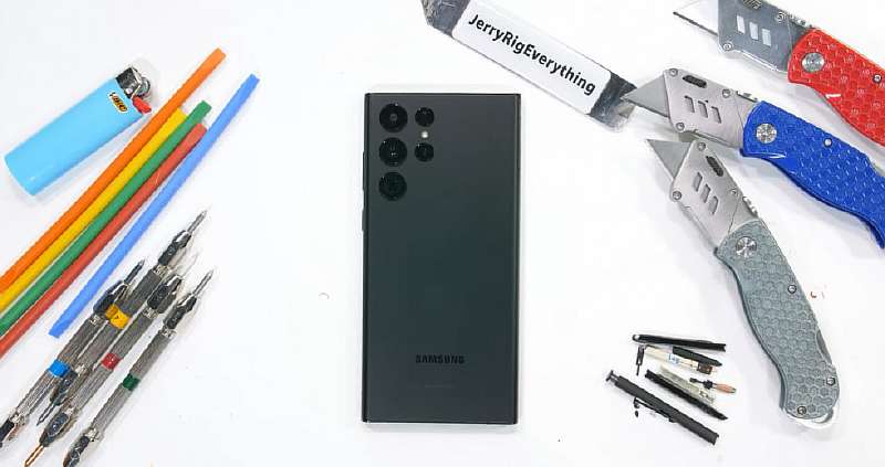 Samsung Galaxy S22 Ultra в тесте на прочность. Настоящий крепкий орешек!