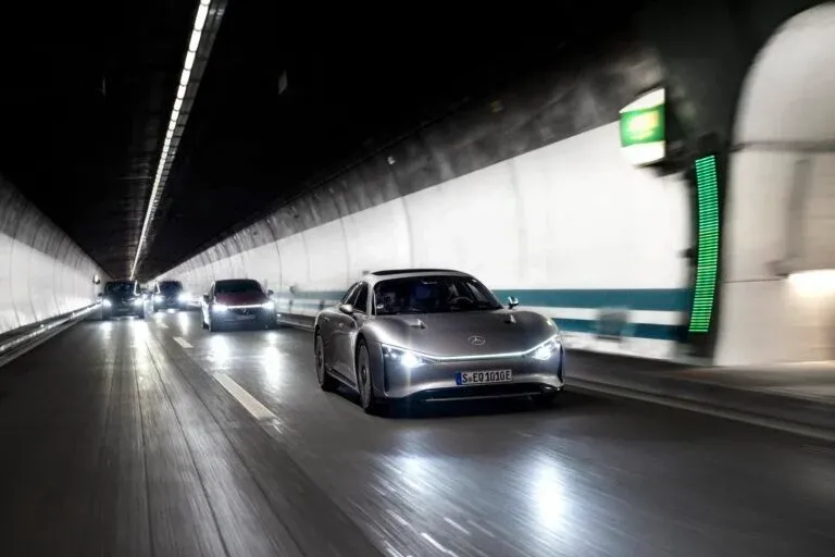Tesla, подвинься! Mercedes сделала электрокар, который едет 1000 км на одном заряде