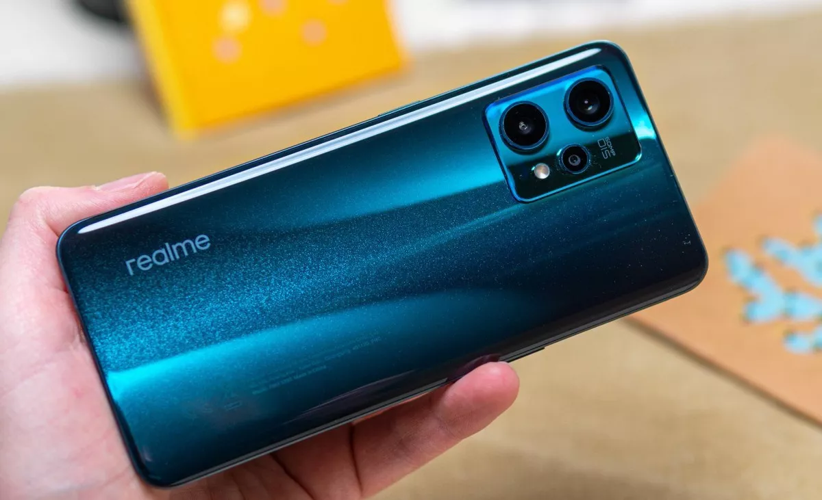 Realme 9 Pro+ распродают по минимальной цене. У него куча преимуществ