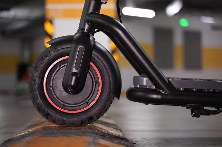 Топовый электросамокат Xiaomi NAVEE отдают со скидкой. Экономим 100$ одним промокодом