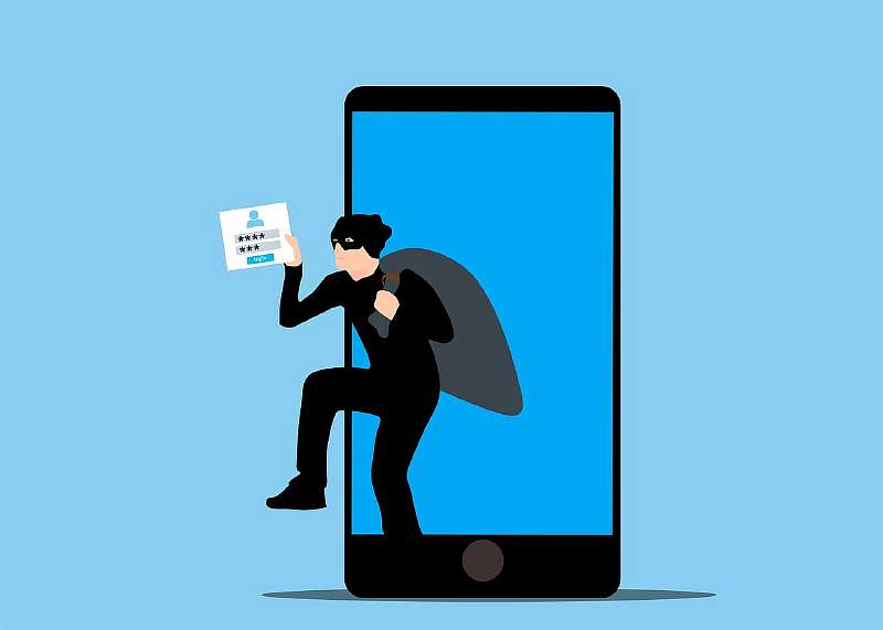 Google предупредила о новом шпионском вирусе, который угрожает Android и iOS
