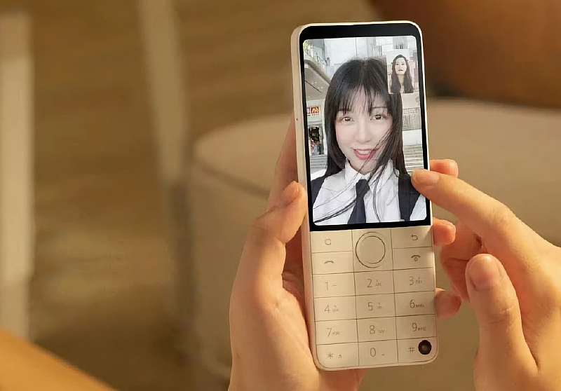 Xiaomi выпустила кнопочный телефон на Android 12. Уникальный девайс за $150