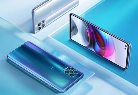 Лучший субфлагман Motorola распродают по минимальной цене. У него куча преимуществ