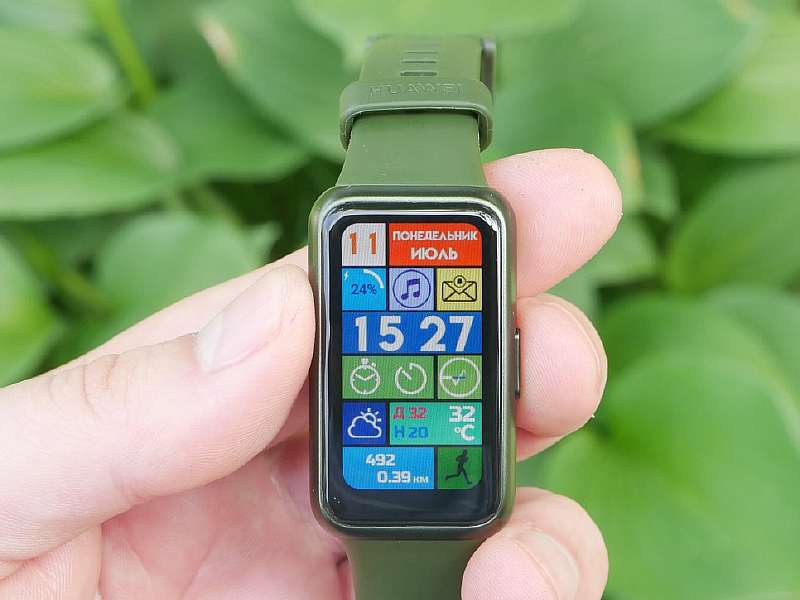 Huawei Band 7 распродают за бесценок. Это лучший фитнес-браслет на рынке