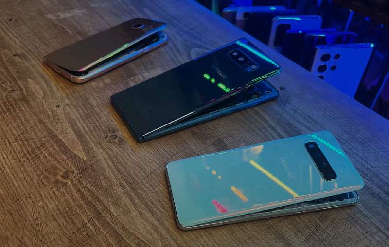 Samsung отреагировала на массовое вздутие аккумуляторов в своих смартфонах