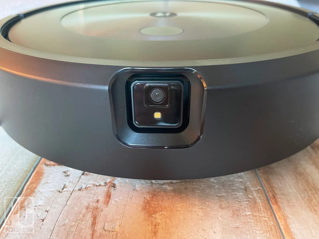 Как роботы-пылесосы следят за нами? Компания iRobot угодила в большой скандал