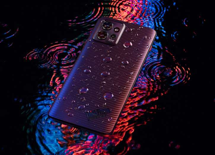 Motorola ThinkPhone официально представлен. Это первоклассный флагман с уникальными фишками
